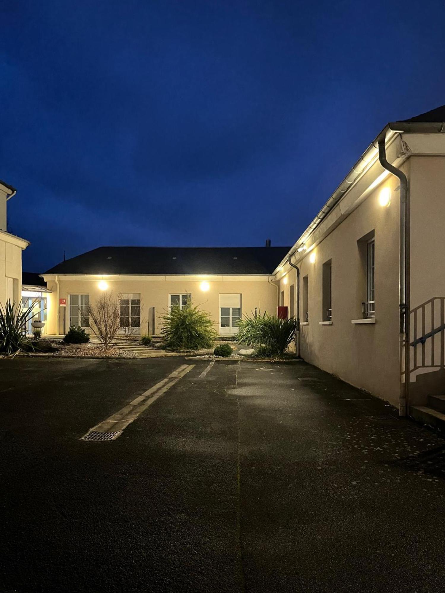 Le Clos Albert Loudun Buitenkant foto